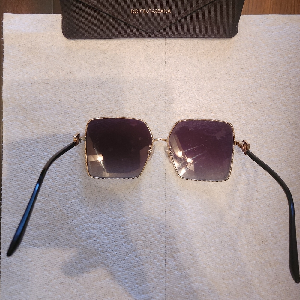 Women's Dolce & Gabbana Gold Frame Sunglasses with Black Lenses - Picture 4 of 8